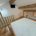 Διαμέρισμα Cozy - *